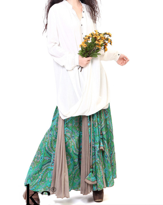 Áo sơ mi trắng với quần jeans sắn gấu đơn giản Thêm chiếc thắt lưng cá tính Thêm chiếc áo khoác nhẹ cho ngày lành lạnh Một phong cách mới khi chiếc áo kết hợp với quần ôm Mới mẻ khi đi cùng chiếc áo khoác nhẹ Biến hóa thành style rất "ngầu" rồi phải không? Dịu dàng mà cá tính khi đi cùng chiếc váy jean Thướt tha cùng chân váy bohemian.