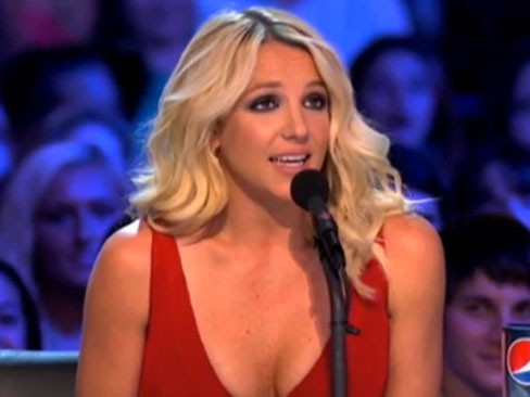 Công chúa nhạc Pop bị cho là "thiếu muối" khi ngồi ghế nóng. Công chúa nhạc pop bị cho là