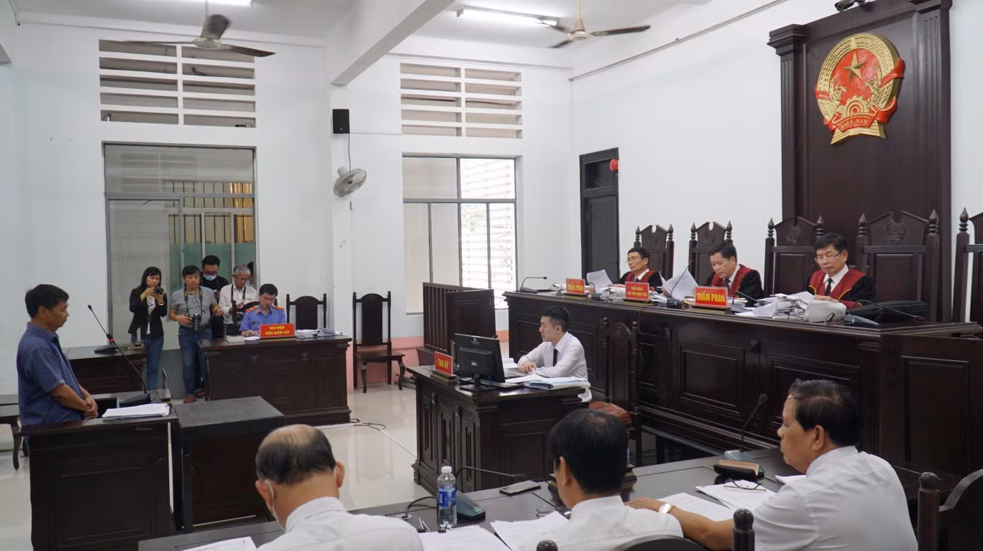 Toàn cảnh phiên toà phúc thẩm. Ảnh L.H Toàn cảnh phiên toà phúc thẩm. Ảnh L.H