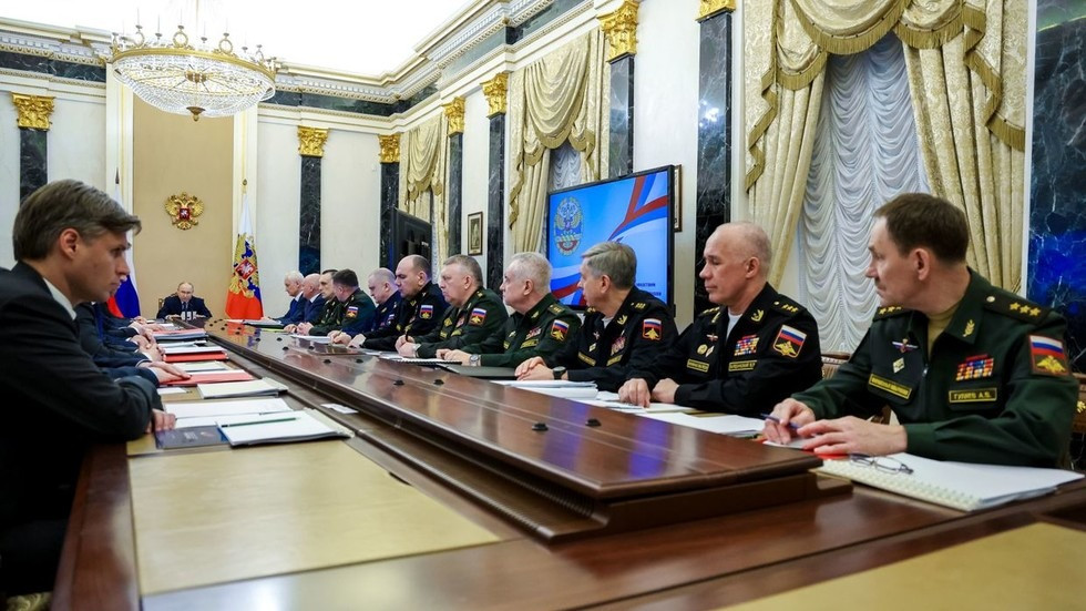 Tổng thống Nga Vladimir Putin phát biểu tại cuộc họp của chính phủ về chương trình vũ khí quốc gia tại Mátxcơva hôm 11/6. (Ảnh: Sputnik) Tổng thống Nga Vladimir Putin phát biểu tại cuộc họp của chính phủ về chương trình vũ khí quốc gia tại Mátxcơva hôm 11/6. (Ảnh: Sputnik)