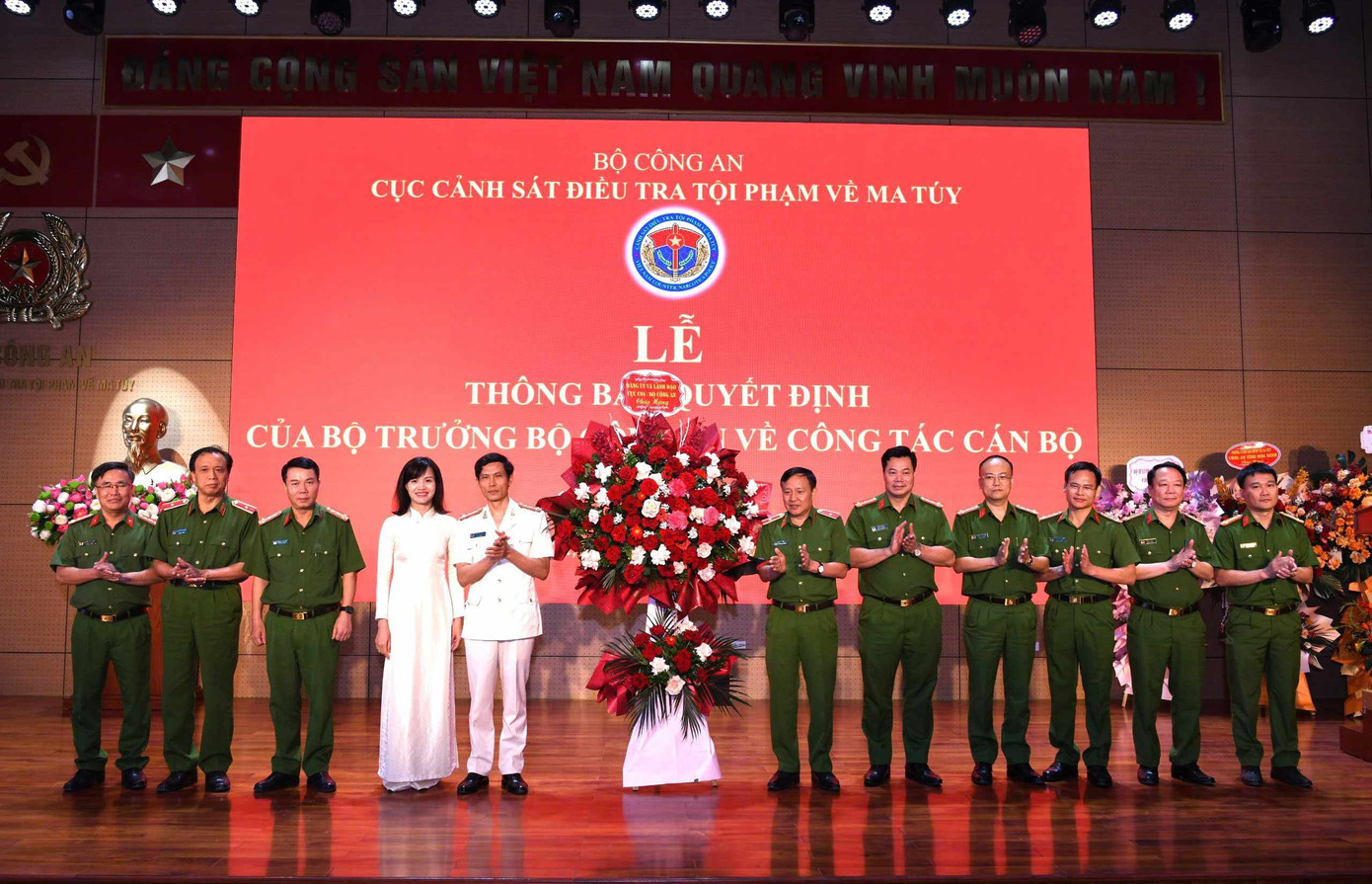 Lễ thông báo quyết định của Bộ trưởng Bộ Công an về Công tác cán bộ.