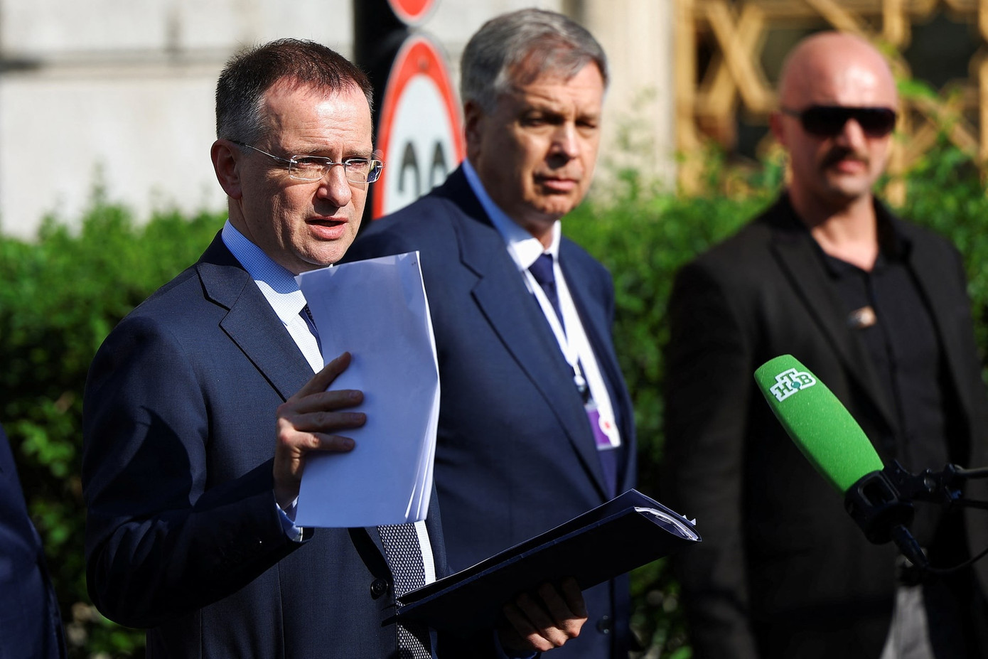 Trợ lý tổng thống Nga Vladimir Medinsky. (Ảnh: Reuters)