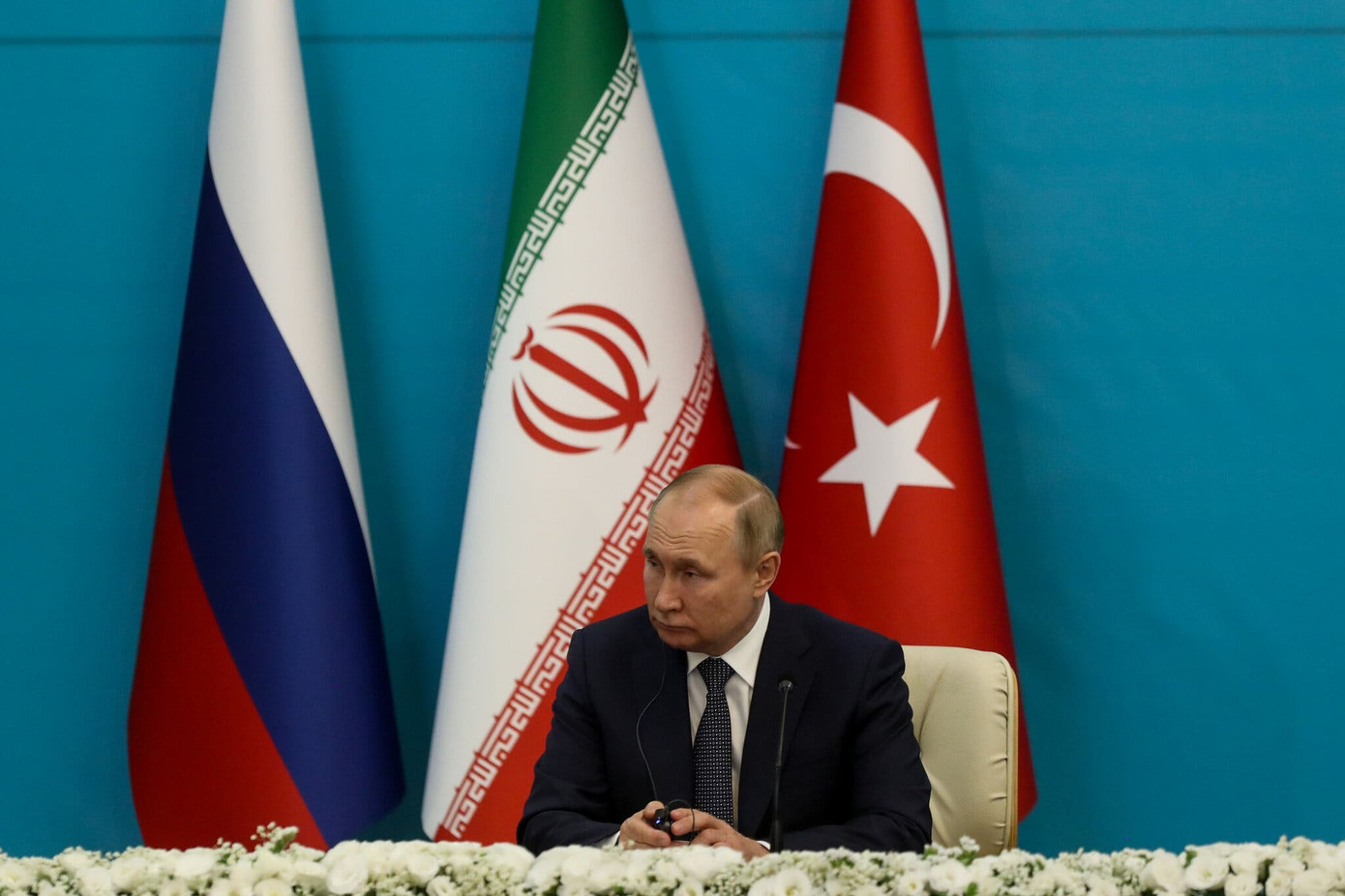 Tổng thống Nga Vladimir Putin thăm Tehran năm 2022. (Ảnh: New York Times) Tổng thống Nga Vladimir Putin thăm Tehran năm 2022. (Ảnh: New York Times)