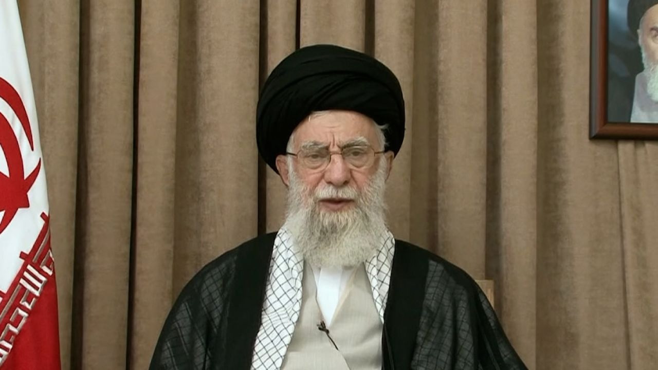 Lãnh tụ tối cao Iran - Đại giáo chủ Ali Khamenei trong bài phát biểu được phát sóng ngày 26/6. (Ảnh: CNN)