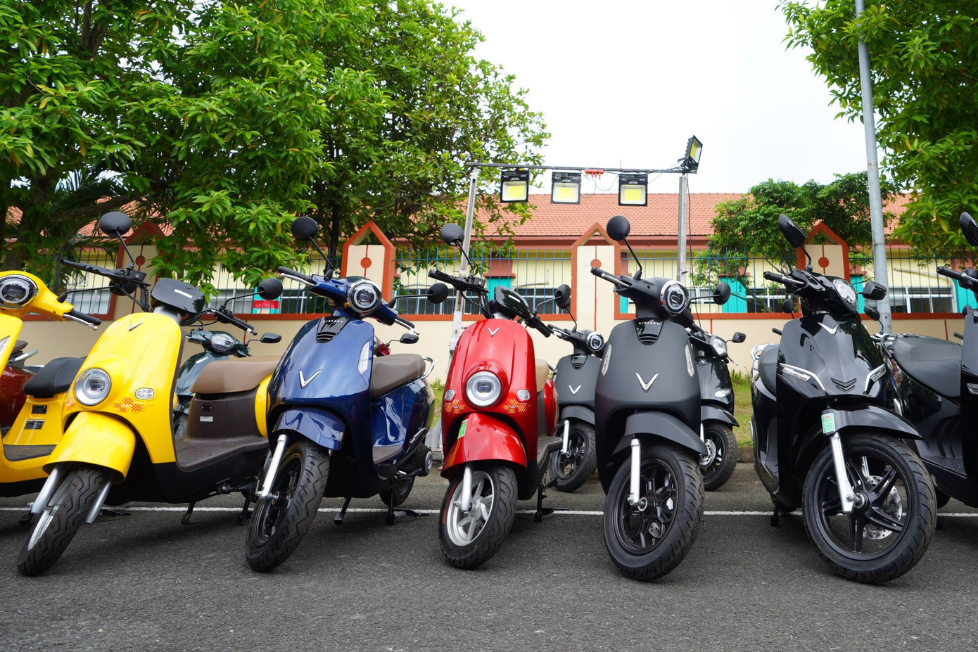 Xe máy VinFast ngày càng được ưa chuộng. Xe máy VinFast ngày càng được ưa chuộng.