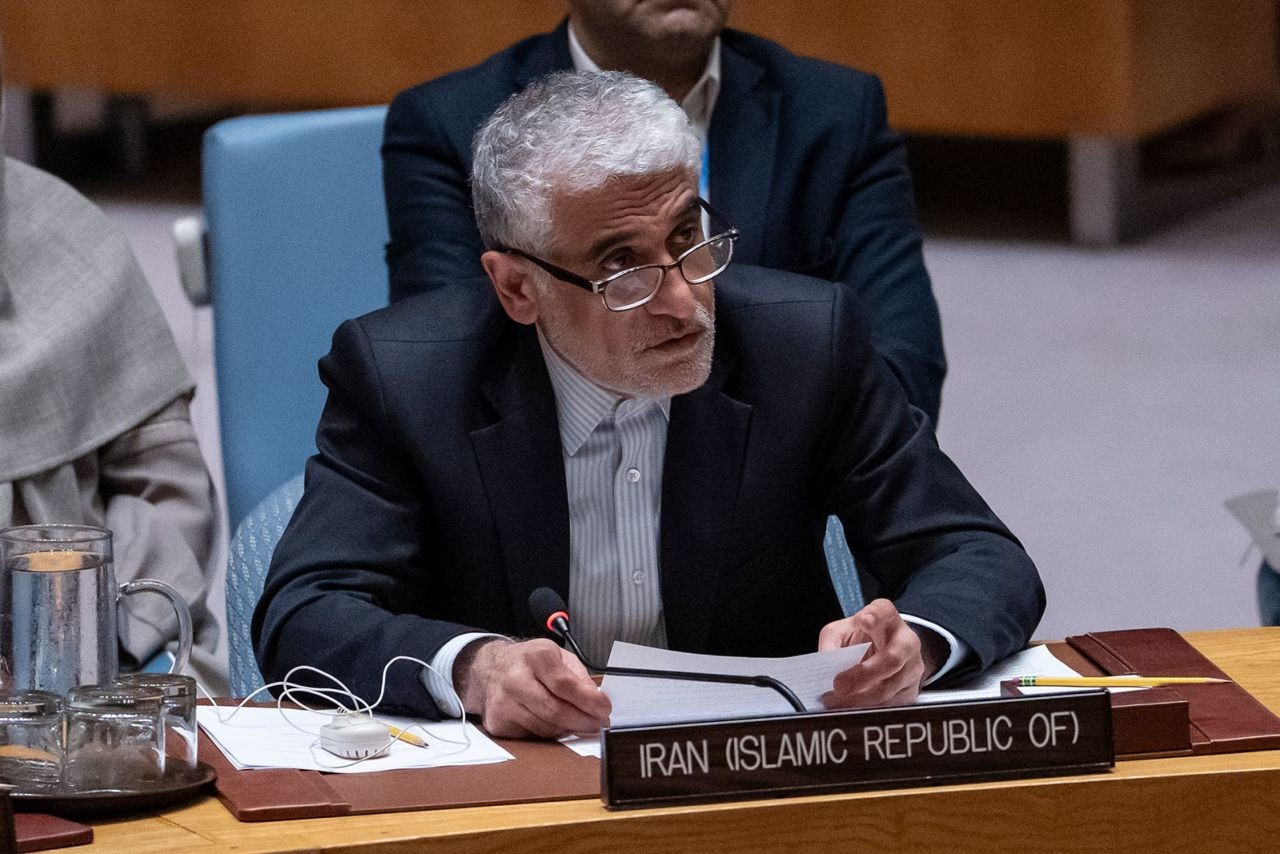 Đại sứ Iran tại Liên Hợp Quốc Amir-Saeid Iravani và Đại sứ Israel tại Liên Hợp Quốc Danny Danon. (Ảnh: AP)