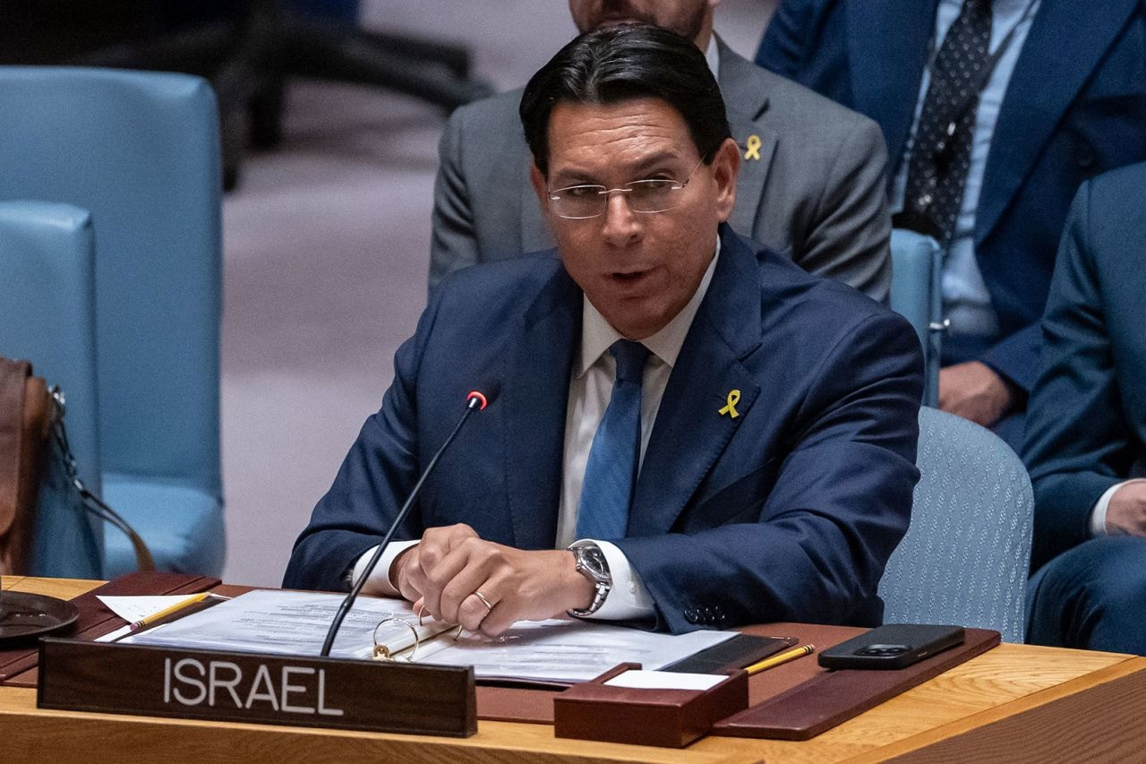 Đại sứ Iran tại Liên Hợp Quốc Amir-Saeid Iravani và Đại sứ Israel tại Liên Hợp Quốc Danny Danon. (Ảnh: AP)