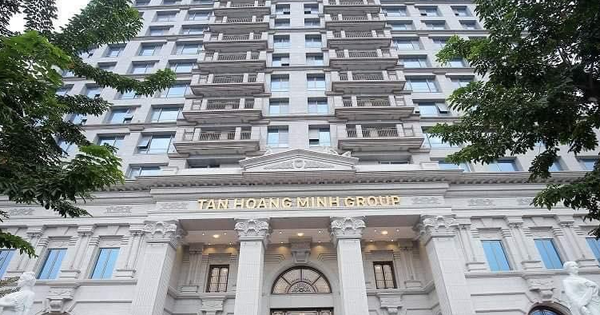 Công ty chứng khoán KIS Việt Nam là đơn vị tư vấn hồ sơ chào bán trái phiếu cho 3 đợt chào bán của Công ty CP Cung Điện Mùa Đông (công ty con của Tập đoàn Tân Hoàng Minh). Công ty chứng khoán KIS Việt Nam là đơn vị tư vấn hồ sơ chào bán trái phiếu cho 3 đợt chào bán của Công ty CP Cung Điện Mùa Đông (công ty con của Tập đoàn Tân Hoàng Minh).