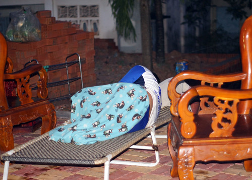 Người dân được đưa tới vùng cao, an toàn. Ảnh: Nguyệt Triều. Người dân được đưa tới vùng cao, an toàn. Ảnh: Nguyệt Triều