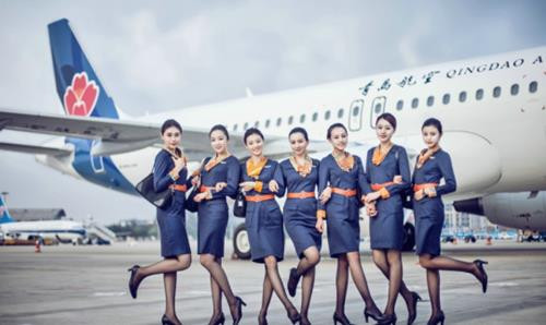 Nữ tiếp viên hàng không bị cấm bay vì... quá béo ảnh 1