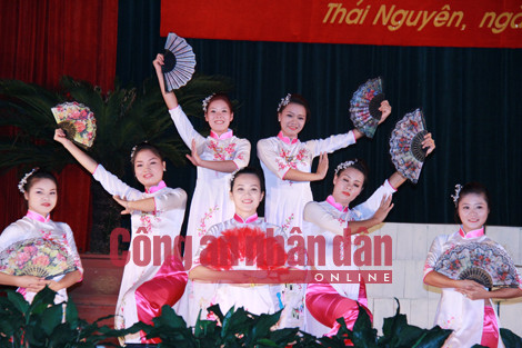 'Nữ sinh sát hại người tình trên xe lexus' được đặc xá ảnh 1