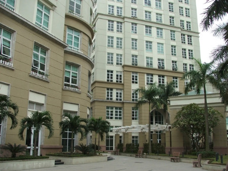 Sau nhiều năm chờ đợi, cư dân The Manor sắp được cấp sổ đỏ. Ảnh: Minh Tuấn.