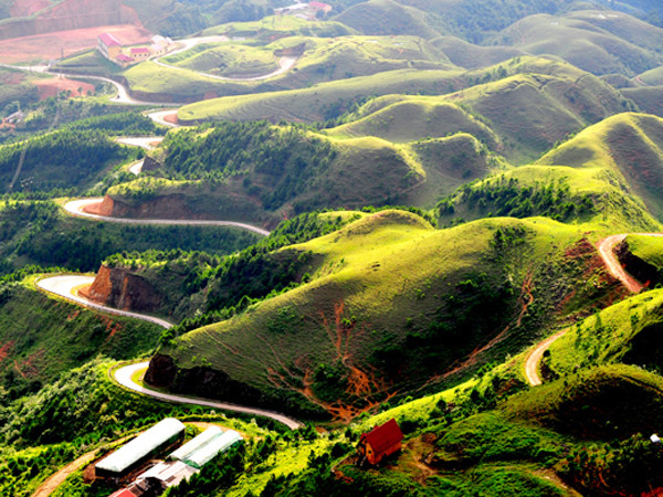 Mẫu Sơn hùng vĩ 