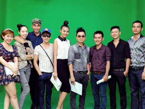 NTK Anh Thư, Lý Quý Khánh, Hoàng Minh Hà, Kim Khanh, Tuấn Trần, Lê Thanh Hòa, NTK Trường Duy đều là những NTK trẻ, tài năng và đầy đam mê trong nghề nghiệp. 