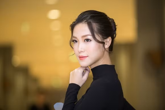 Hoa hậu Thuỳ Dung lần đầu bật mí về bạn trai ảnh 1