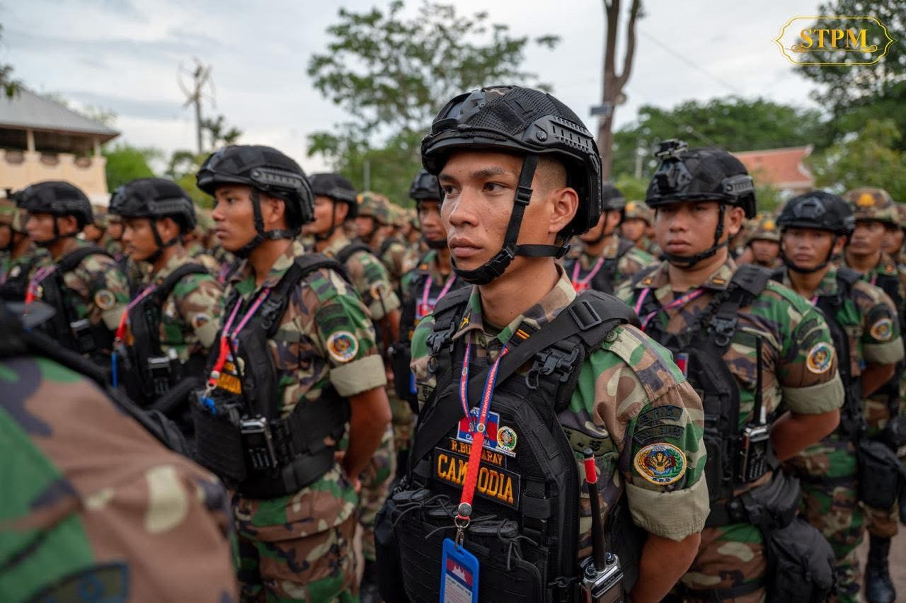 Hình ảnh lực lượng tuyến đầu ở Preah Vihear đón Thủ tướng Campuchia Hun Manet đến thăm. (Nguồn: Fb)