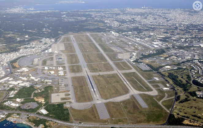 Căn cứ không quân Kadena nhìn từ trên cao. (Ảnh: Kyodo) Căn cứ không quân Kadena nhìn từ trên cao. (Ảnh: Kyodo)