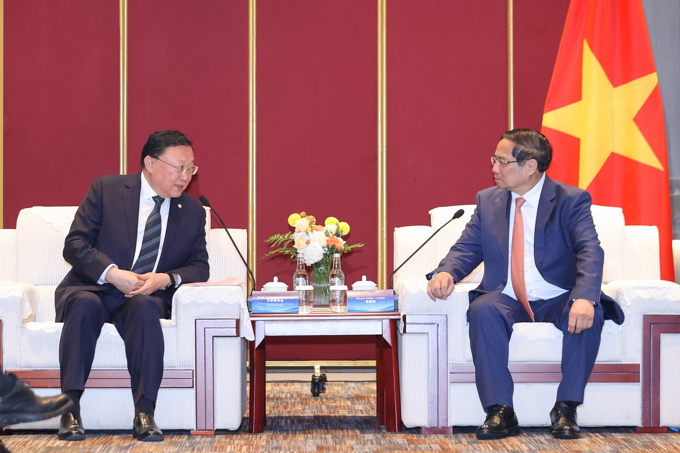 Thủ tướng Phạm Minh Chính tiếp ông Vương Đồng Trụ - Chủ tịch CCCC. Ảnh: Nhật Bắc