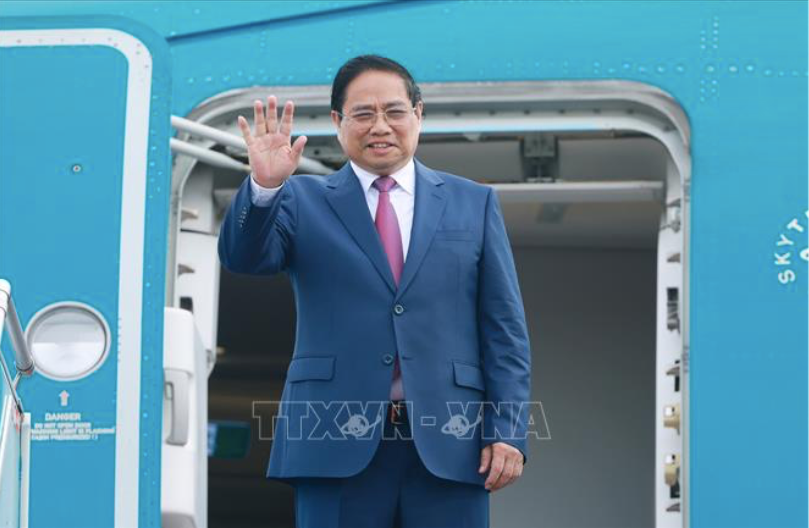 Thủ tướng Phạm Minh Chính lên đường thực hiện chuyến công tác tại Trung Quốc. Ảnh: TTXVN