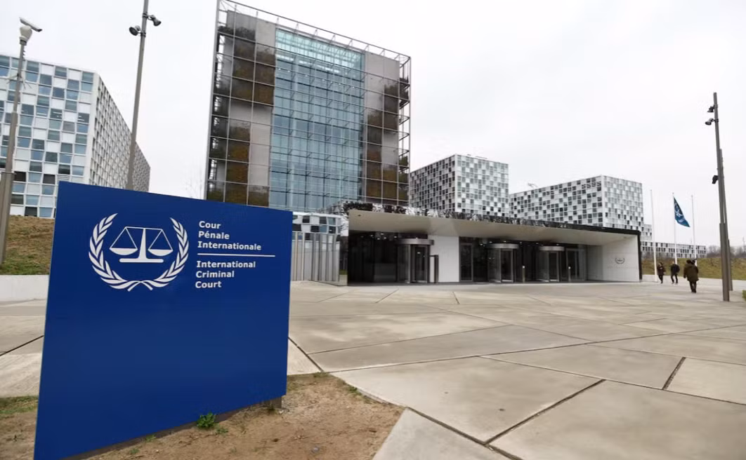 Trước trụ sở của ICC ở Hà Lan. (Ảnh: Reuters)