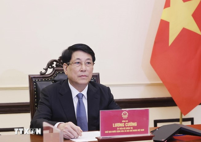 Chủ tịch nước Lương Cường trong cuộc điện đàm với Tổng thống Hàn Quốc Lee Jae Myung. (Ảnh: TTXVN)