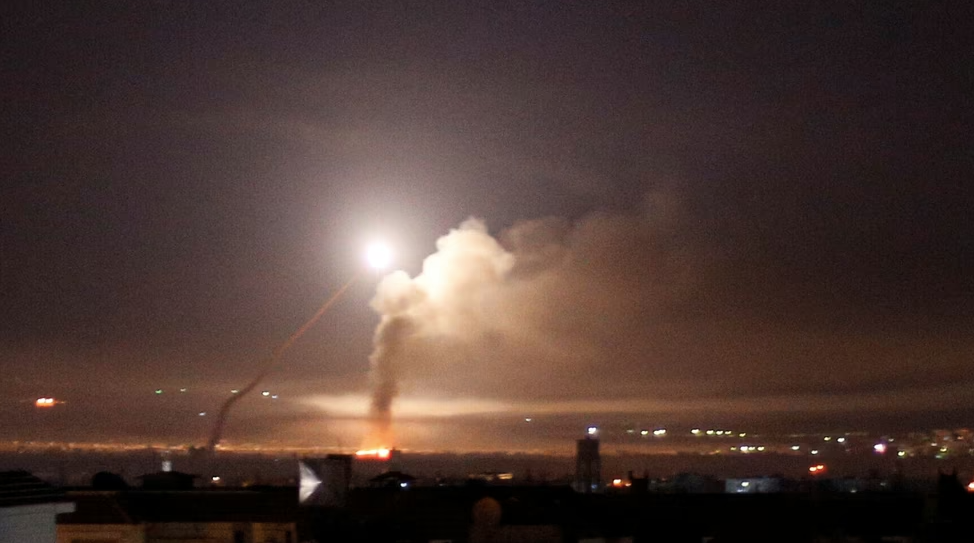 Một địa điểm của Iran bị Israel tấn công sáng 13/6. (Ảnh: AP) Một địa điểm của Iran bị Israel tấn công sáng 13/6. (Ảnh: AP)