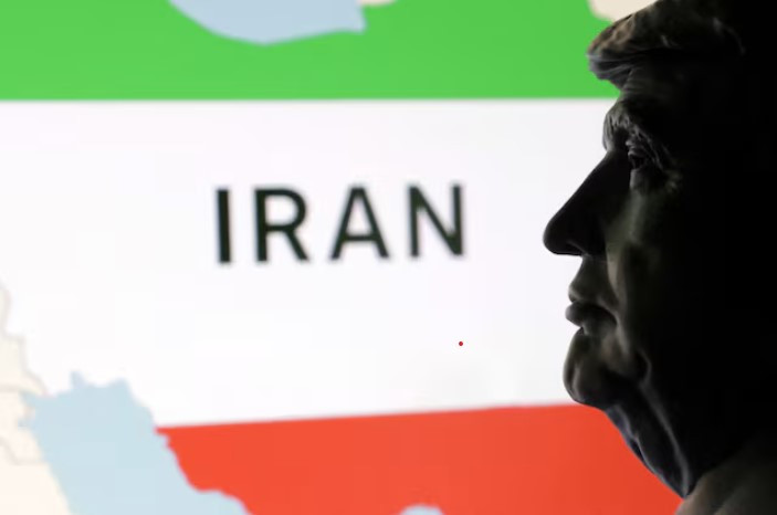 Ông Trump sẽ không dễ dàng tìm đáp số cho nhiều câu hỏi khó về Iran. (Ảnh: Reuters)