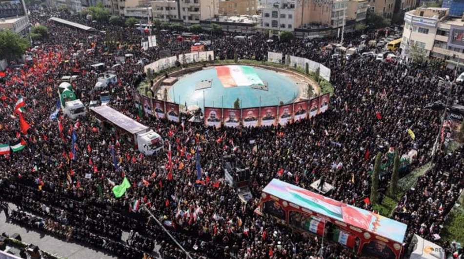 Lễ tang các tướng lĩnh, nhà khoa học và những người khác thiệt mạng trong chiến dịch tấn công của Israel, được tổ chức tại Tehran, ngày 28/6. (Ảnh: Reuters)