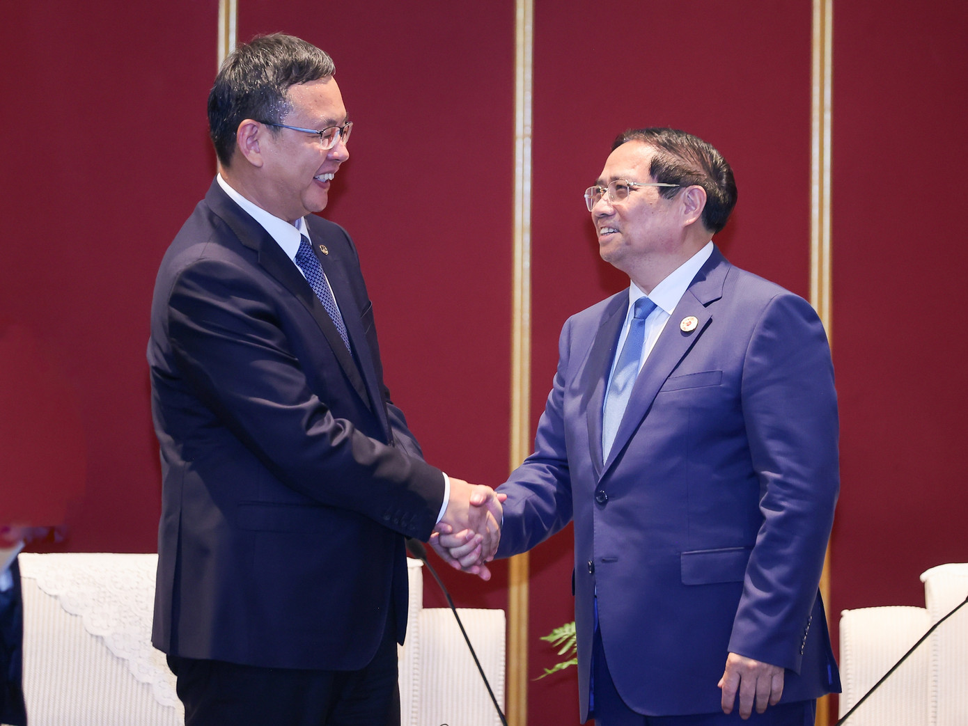 Thủ tướng Phạm Minh Chính tiếp ông Trần Văn Kiện - Chủ tịch Hội đồng quản trị CREC. Ảnh: Nhật Bắc