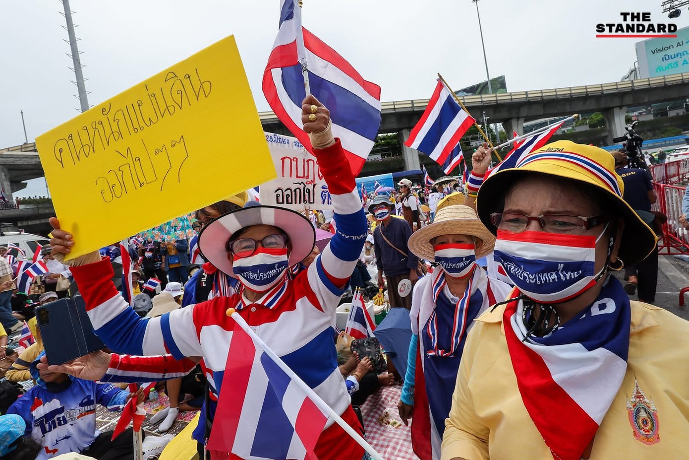 Đám đông biểu tình ở Bangkok ngày 28/6. (Ảnh: The Standard)