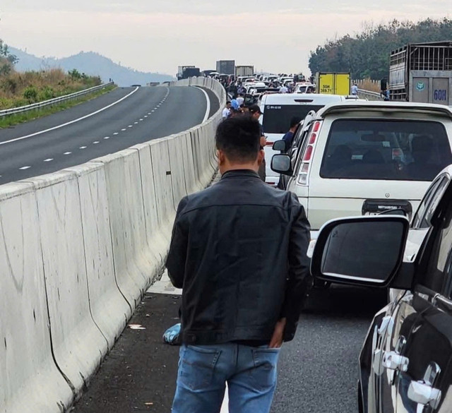 Ùn ứ kéo dài nhiều km