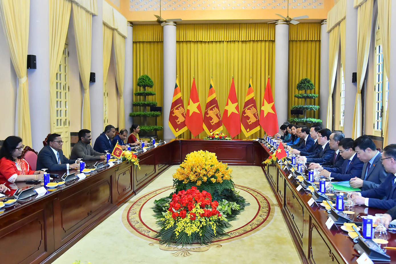 Toàn cảnh cuộc hội đàm ngày 5/5. Ảnh: Nhật Minh