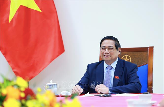 Thủ tướng Phạm Minh Chính tại cuộc điện đàm với Thủ tướng Úc Anthony Albanese. Ảnh: VGP