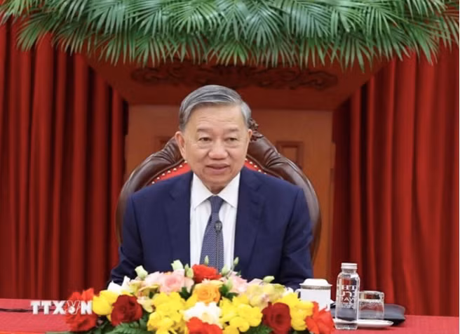 Tổng Bí thư Tô Lâm tại cuộc điện đàm với Chủ tịch Hội đồng châu Âu Antonio Costa. Ảnh: TTXVN Tổng Bí thư Tô Lâm tại cuộc điện đàm với Chủ tịch Hội đồng châu Âu Antonio Costa. Ảnh: TTXVN