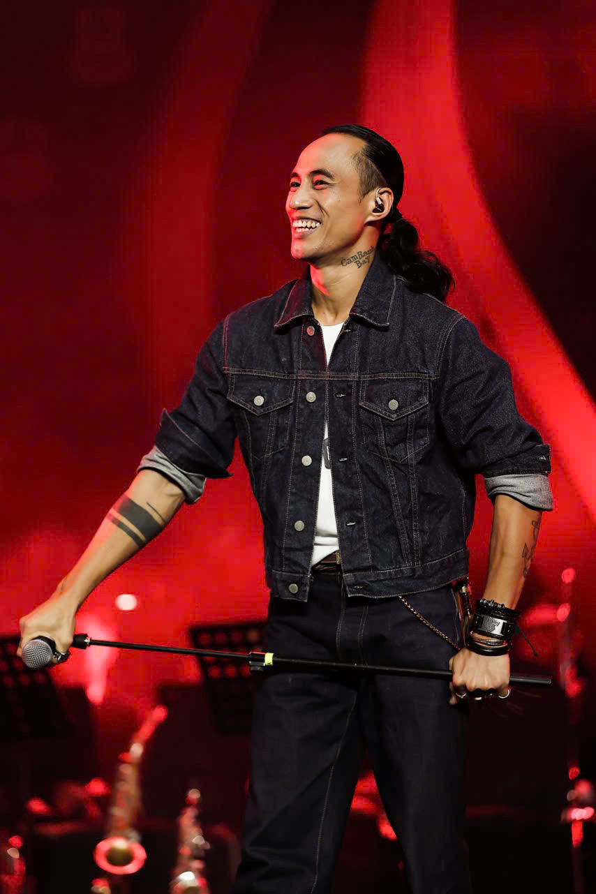 Phạm Anh Khoa là một trong những nghệ sĩ tham gia "CHẠM" Show. Ảnh: Phái đoàn EU Phạm Anh Khoa là một trong những nghệ sĩ tham gia "CHẠM" Show. Ảnh: Phái đoàn EU