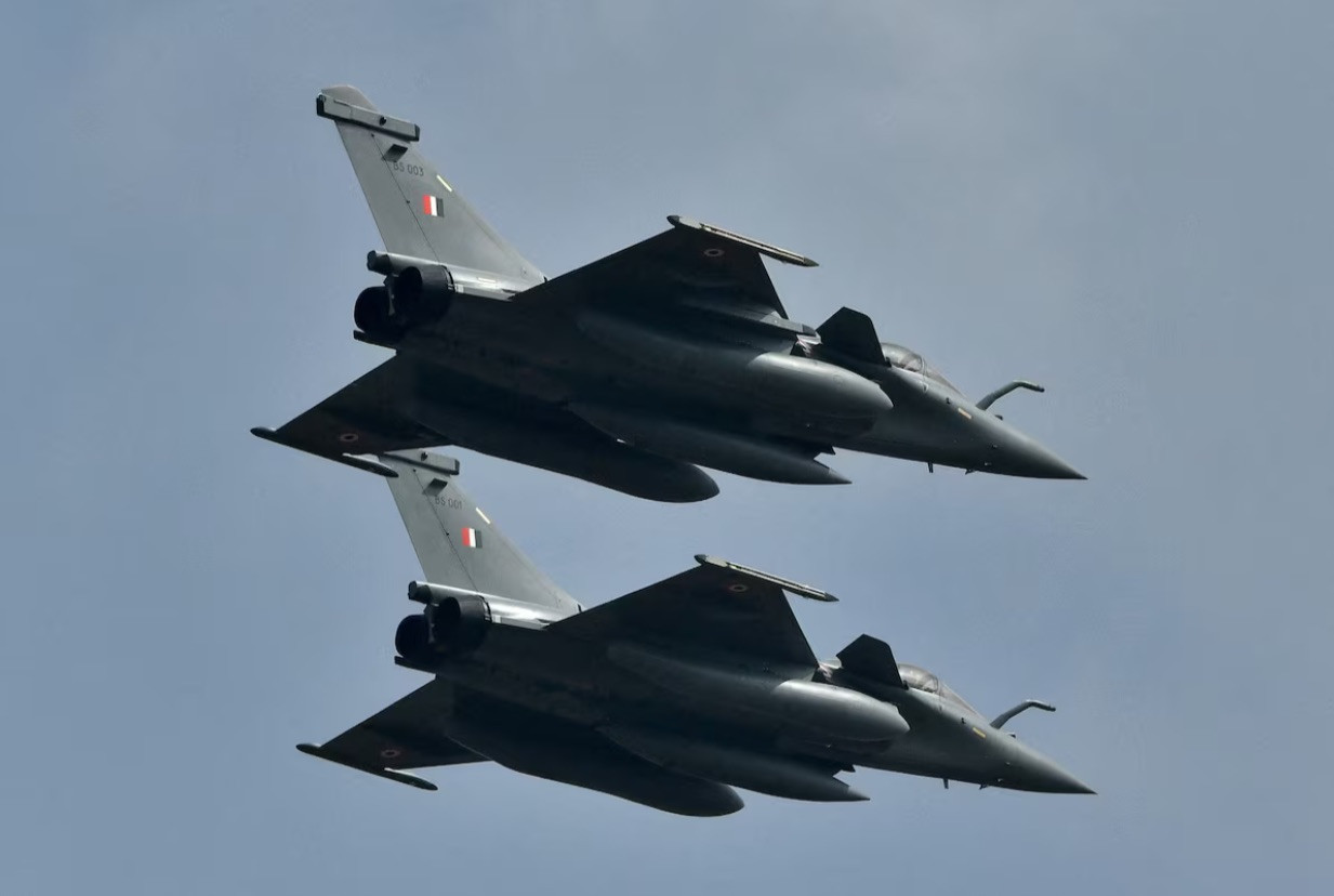 Phi đội máy bay chiến đấu Rafale của Không quân Ấn Độ. (Ảnh: Reuters)