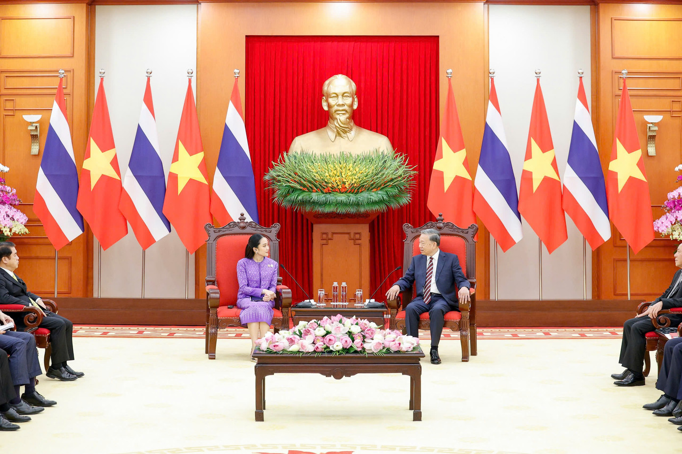 Thủ tướng Thái Lan hội kiến Tổng Bí thư Tô Lâm. Ảnh: Như Ý