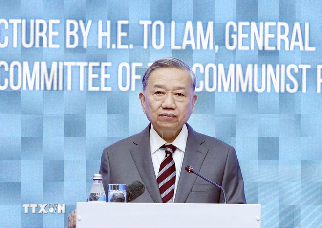 Tổng Bí thư Tô Lâm phát biểu tại Học viện Hành chính công trực thuộc Tổng thống Kazakhstan. Ảnh: TTXVN.