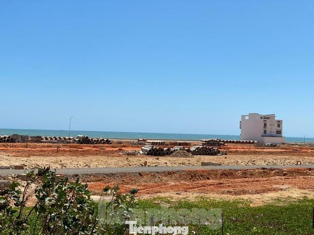 Bình Thuận giao và cho thuê đối với 26,9ha đất mặt nước ven biển ở dự án Hamubay Phan Thiết là chưa đúng trình tự, thủ tục quy định. Bình Thuận giao và cho thuê đối với 26,9ha đất mặt nước ven biển ở dự án Hamubay Phan Thiết là chưa đúng trình tự, thủ tục quy định.