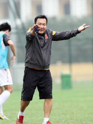 Được mời làm HLV trưởng ĐTQG và U22 QG song HLV Hoàng Văn Phúc không nhận chỉ tiêu vô địch SEA Games 27 Tổng cục TDTT đã giao cho VFF hồi đầu năm. ảnh: VSI