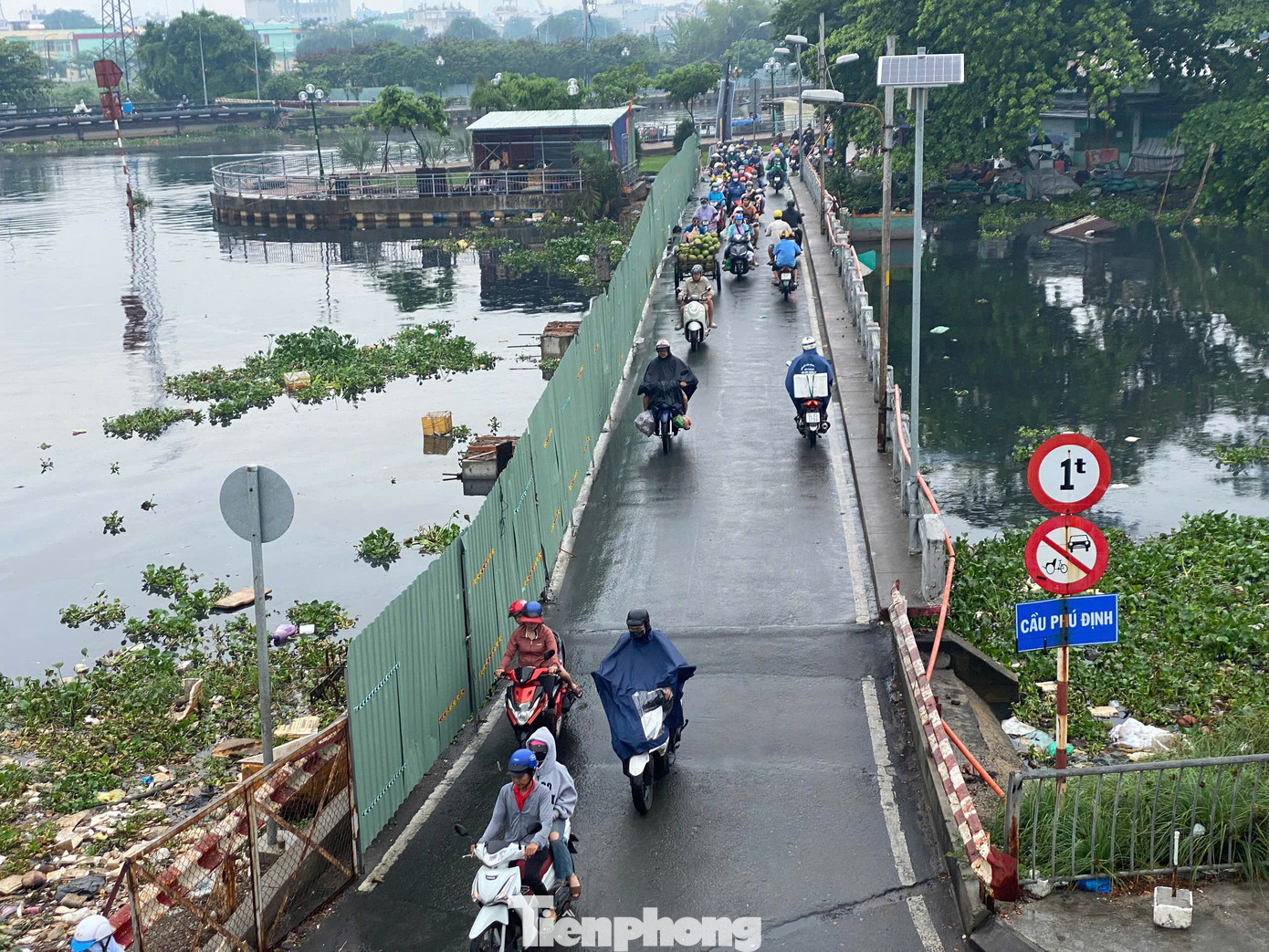 Cầu Phú Định hiện tại. Ảnh: Hữu Huy Cầu Phú Định hiện tại. Ảnh: Hữu Huy