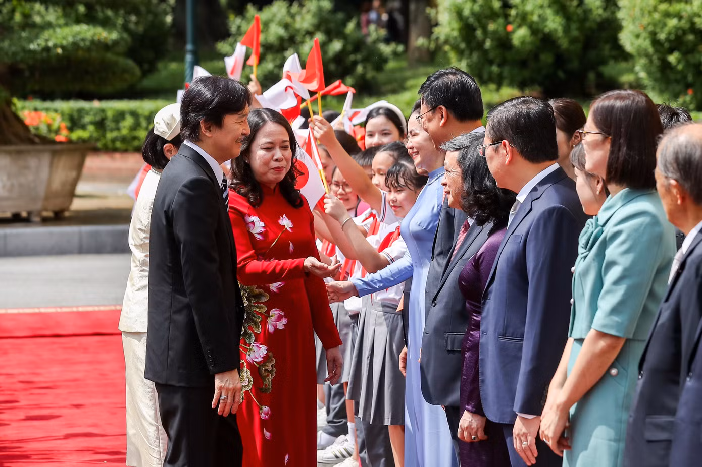 Năm 2023 là năm kỷ niệm 50 năm thiết lập quan hệ Việt Nam – Nhật Bản. Hai bên đẩy mạnh tiếp xúc, giao lưu đoàn lãnh đạo cấp cao và các cấp. Năm 2023 là năm kỷ niệm 50 năm thiết lập quan hệ Việt Nam – Nhật Bản. Hai bên đẩy mạnh tiếp xúc, giao lưu đoàn lãnh đạo cấp cao và các cấp.