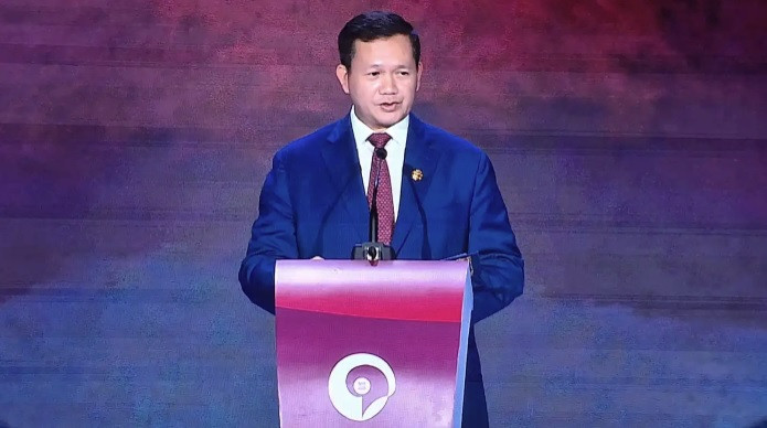 Tân Thủ tướng Campuchia Hun Manet phát biểu tại Jakarta ngày 4/9. (Ảnh: Nikkei) Tân Thủ tướng Campuchia Hun Manet phát biểu tại Jakarta ngày 4/9. (Ảnh: Nikkei)