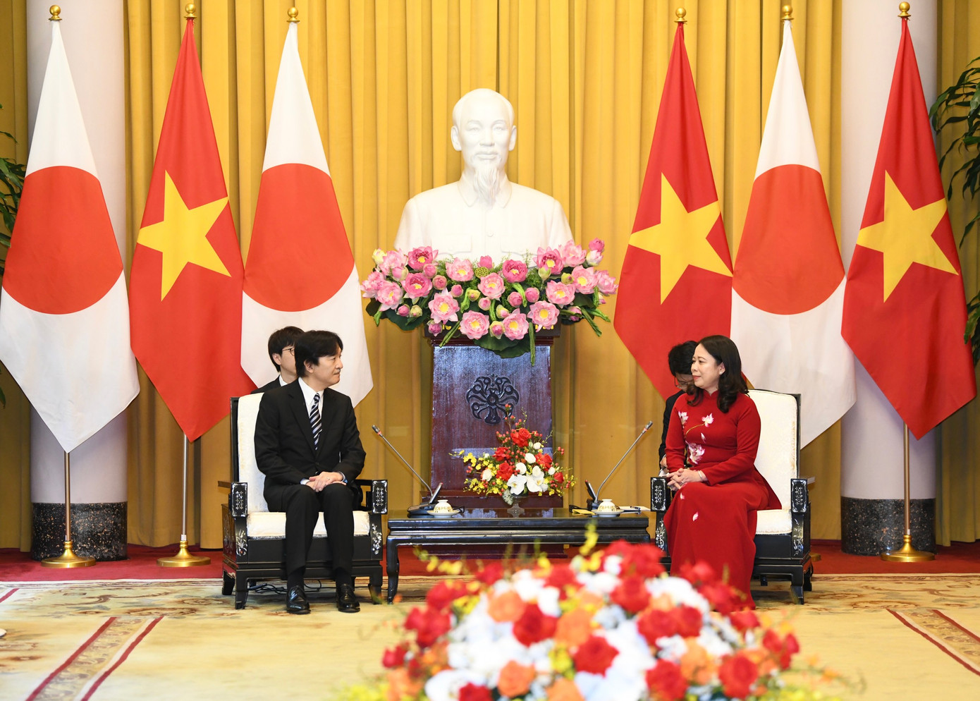 Phó Chủ tịch nước Võ Thị Ánh Xuân hội kiến Hoàng Thái tử Nhật Bản Akishino ngày 21/9. (Ảnh: Như Ý)