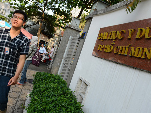 Đại học Y dược TP.HCM có bảy chuyên ngành bị thu hồi quyết định đào tạo tiến sĩ - 