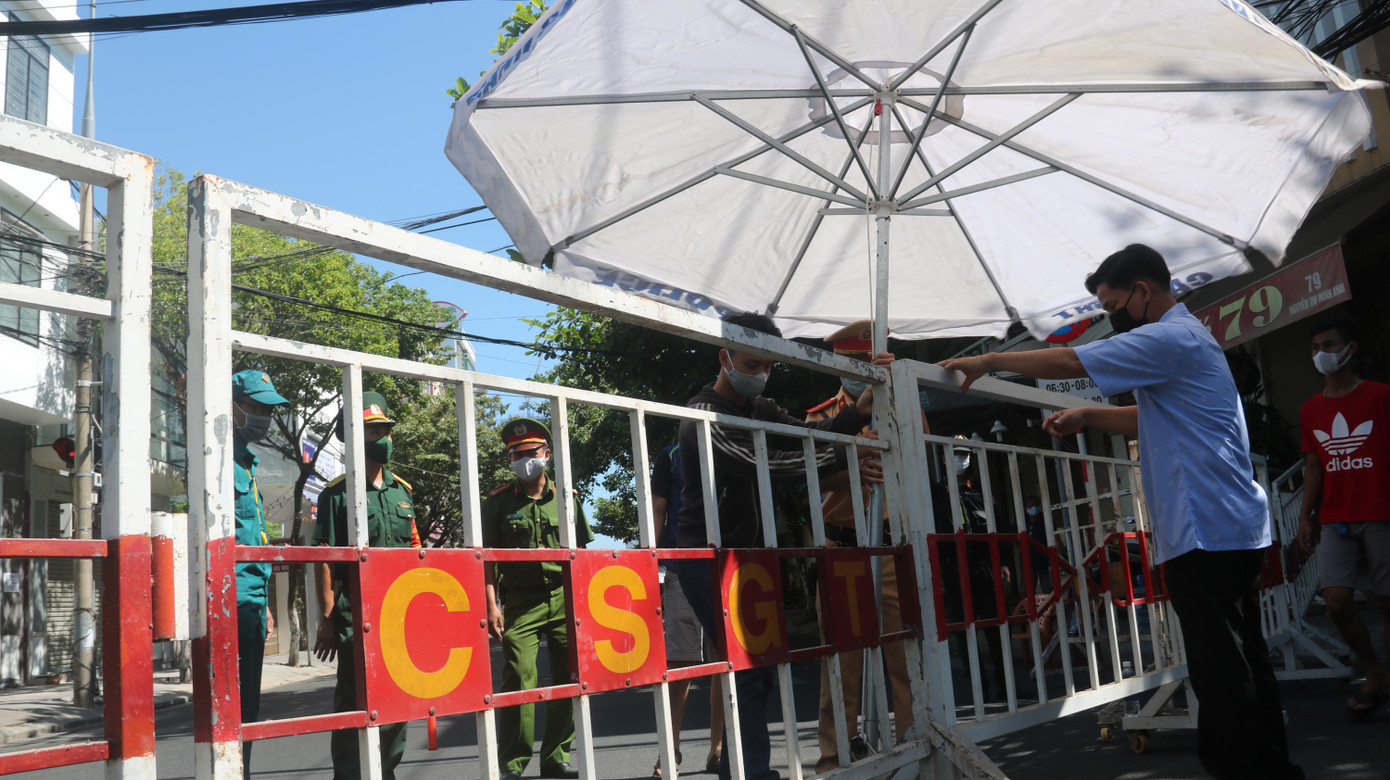 Cuộc sống bên trong khu vực bị phong tỏa ở Đà Nẵng ảnh 8