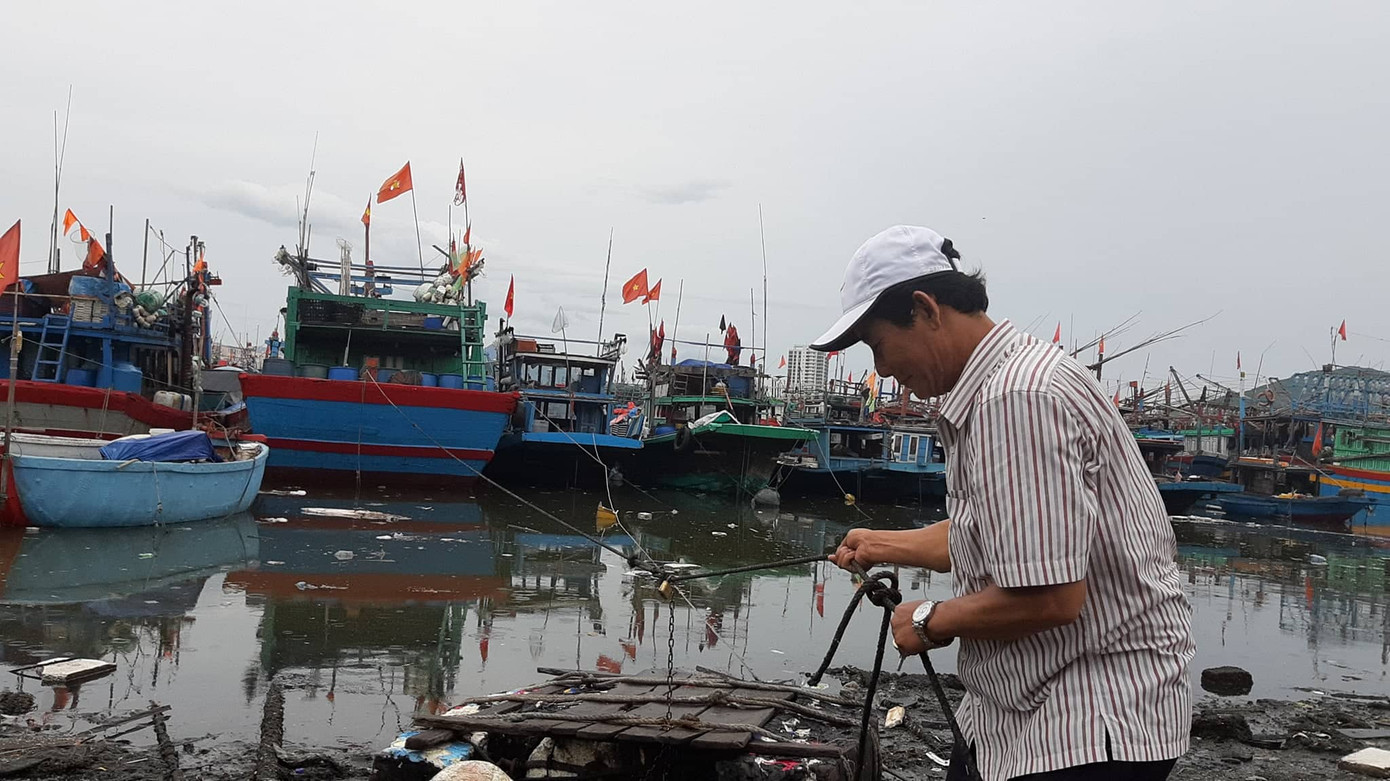 Hai áp thấp nhiệt đới di chuyển kỳ dị, có thể hợp nhất làm một ảnh 2