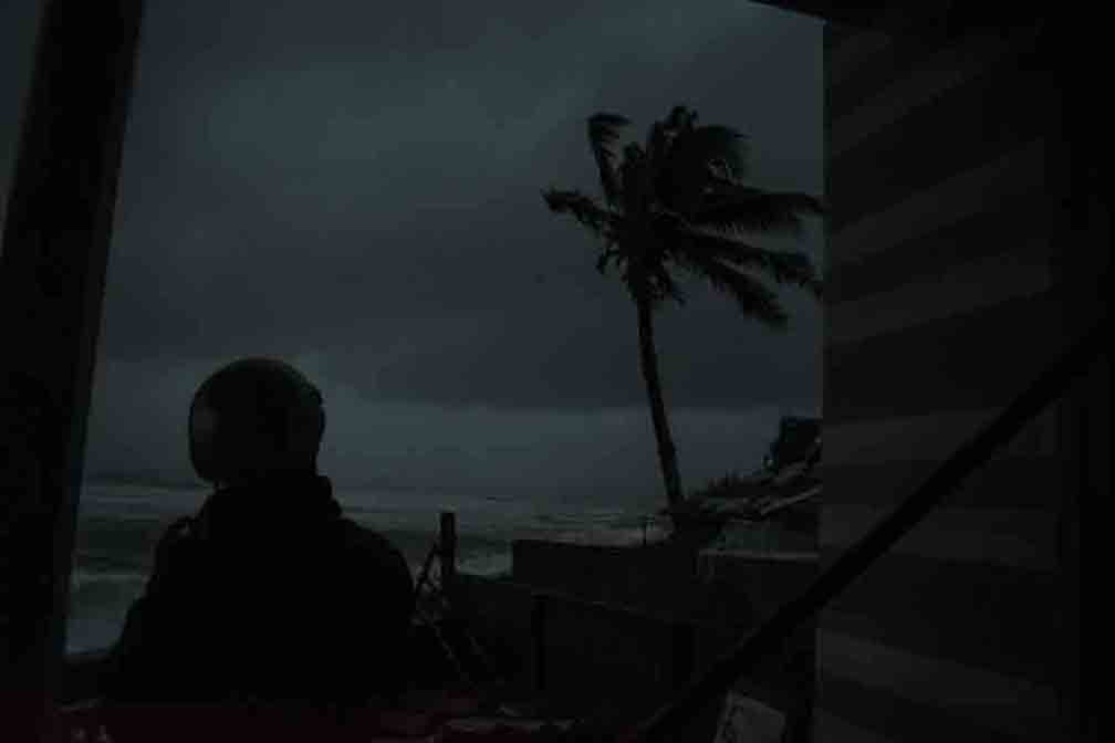 Bão số 9 đổ bộ Quảng Nam - Quảng Ngãi, giật cấp 13 ảnh 27 Bão số 9 đổ bộ Quảng Nam - Quảng Ngãi, giật cấp 13 ảnh 27