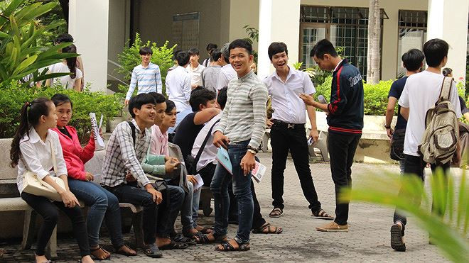 Hàng triệu học sinh cả nước bước vào cuộc đua lớp 10 nóng bỏng ảnh 15