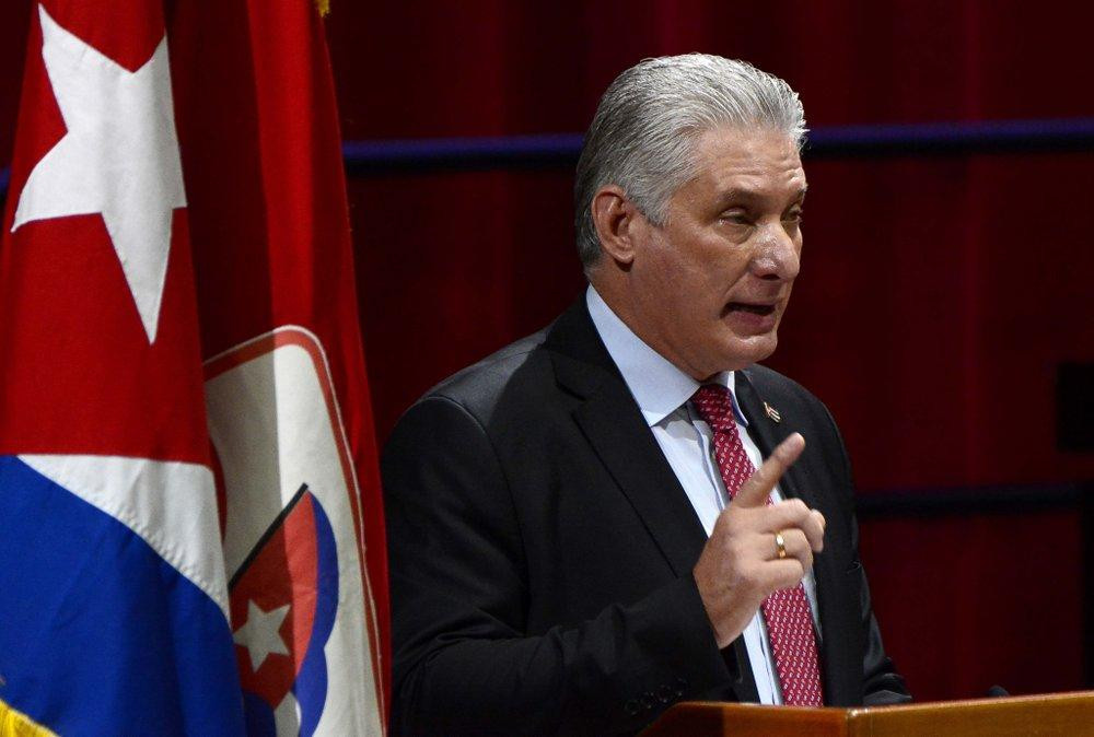 Tân Bí thư Diaz-Canel phát biểu sau khi nhậm chức. Ảnh: AP Tân Bí thư Diaz-Canel phát biểu sau khi nhậm chức. Ảnh: AP